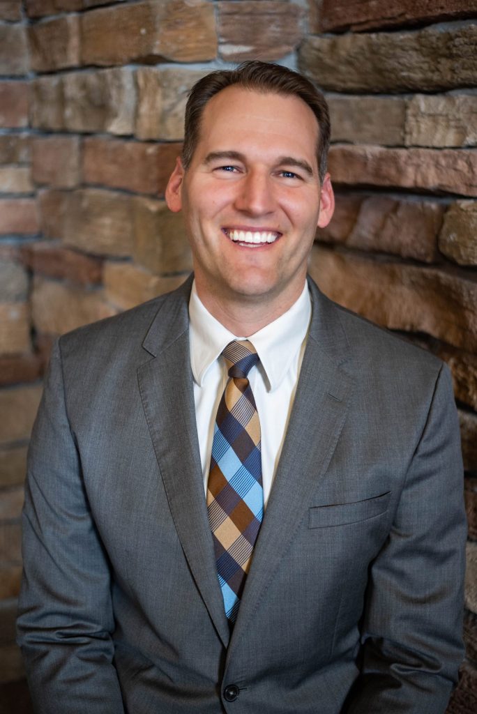 Dr. Todd Hamilton